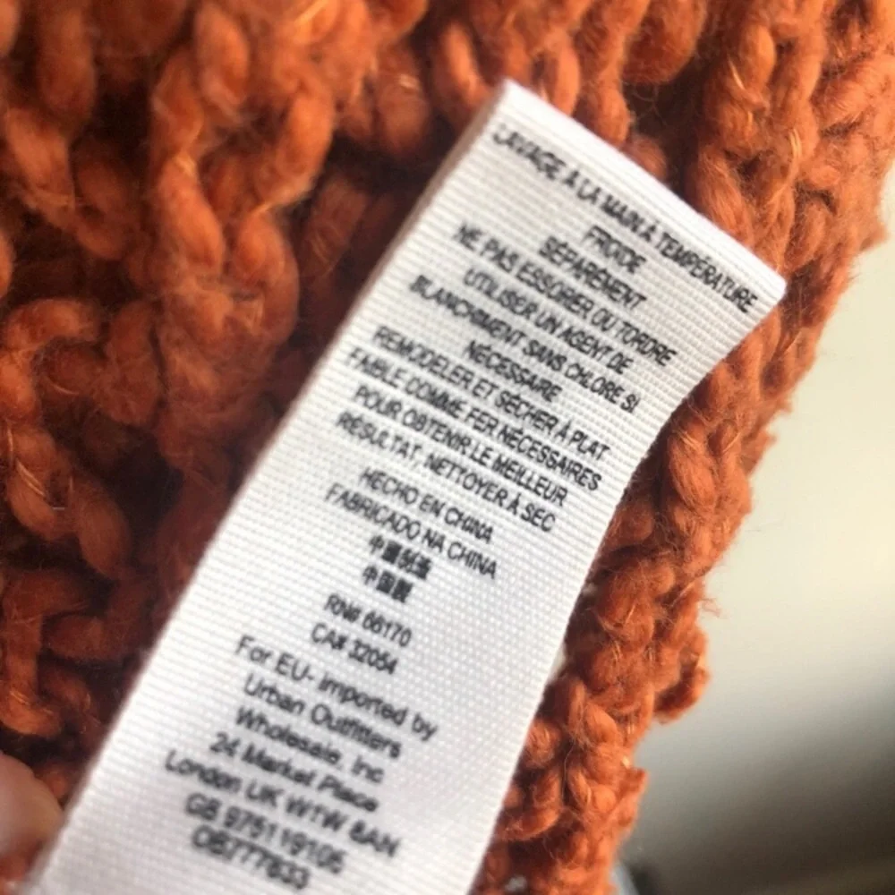 Free People  short sleeved sweater